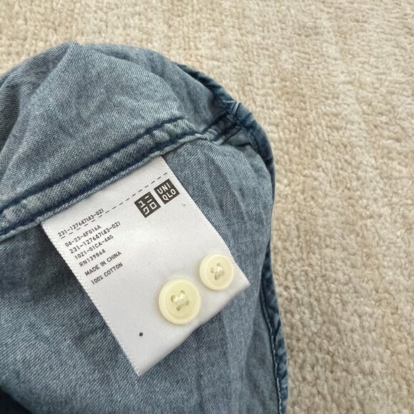 Uniqlo Blue Cotton Chambray Button Up Blouse Shirt Top S - Picture 10 of 11